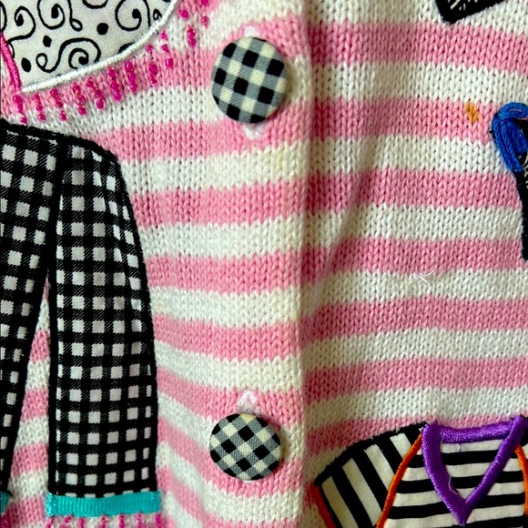 Fabulous Unique Cardigan - Picture 5 of 16